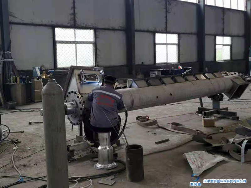 生活垃圾微波气化炉生产现场